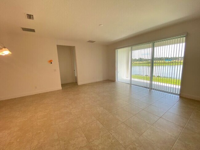 Building Photo - Hanover Lakes-4957 Olivia Court St. Cloud,...