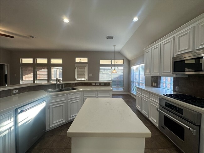 Building Photo - 11619 Buck Springs Trail