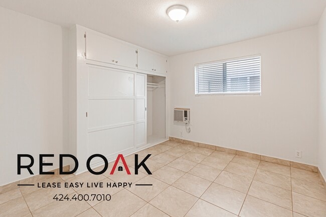 Building Photo - 4846 Hazeltine Ave