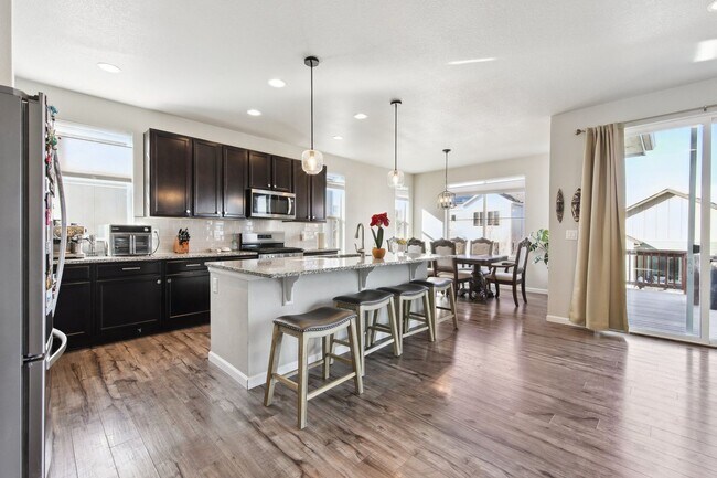 Building Photo - Check out this fantastic home nestled in the highly desirable Candelas community - Available Sept...