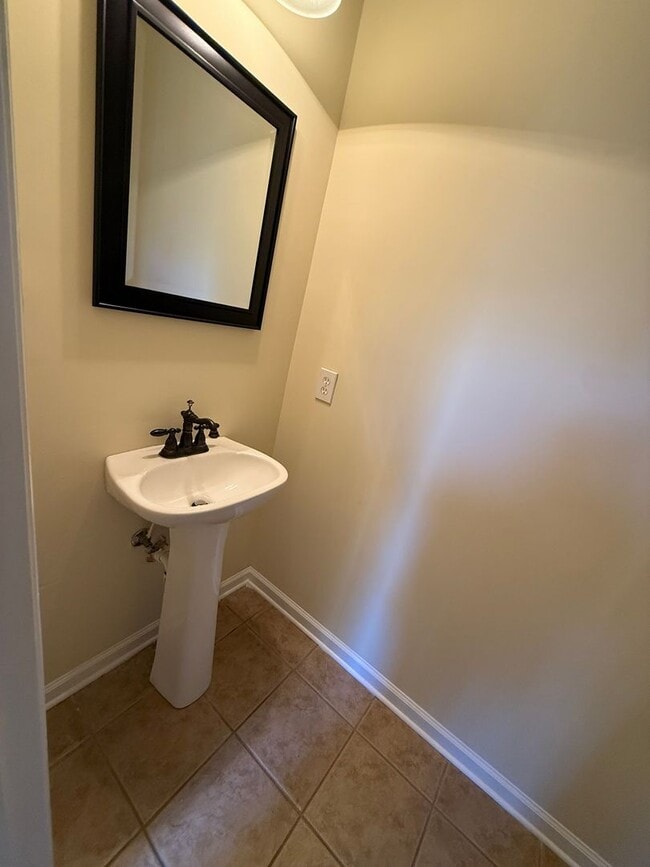 Building Photo - 1257 N Dean Rd