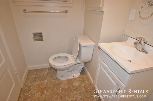 Building Photo - 1831 Kincaid St