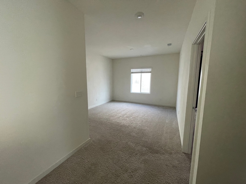 Building Photo - 1070 John Hopkins Ct