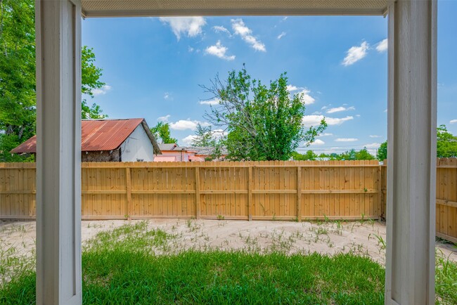 Building Photo - 2414 Sam Wilson St