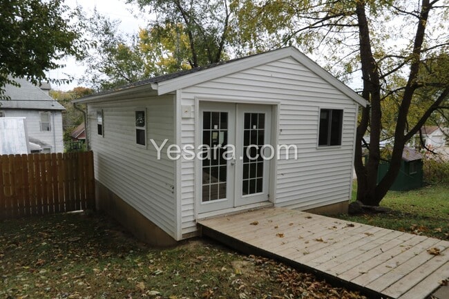 Building Photo - 2 Bedroom 2 Bath House