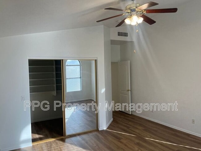 Building Photo - 6455 W Escuda Rd