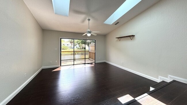 Building Photo - 6388 93rd Terrace N