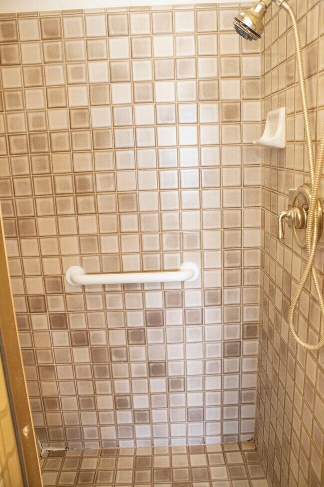 Building Photo - Custom home in Southwest Reno, 3 Bedrooms, 2 Bathrooms, Large Garage