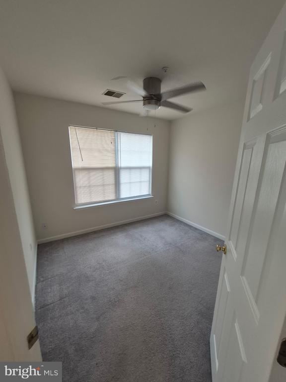 Building Photo - 2102 Racquet Pl