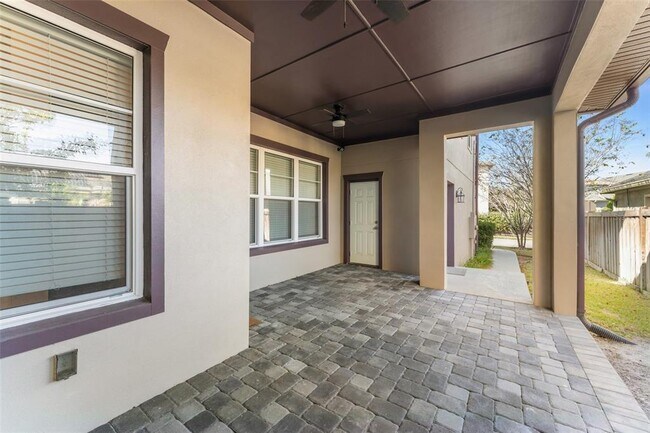 Building Photo - 13833 Behring Ave