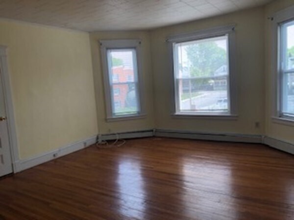 Building Photo - 75 Marlborough St