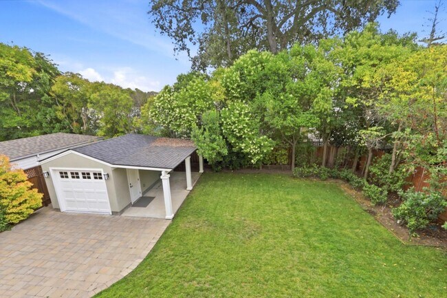 Building Photo - 3878 Magnolia Dr