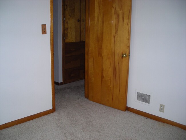 Building Photo - Premier Home Rentals