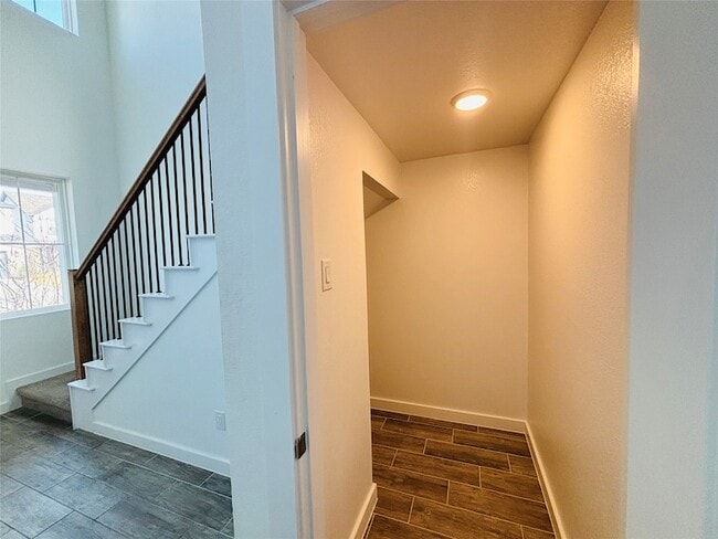 Building Photo - 4508 Hogan's Alley Dr