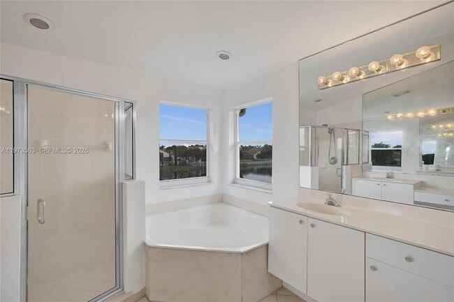 Building Photo - 751 SW 191st Ave