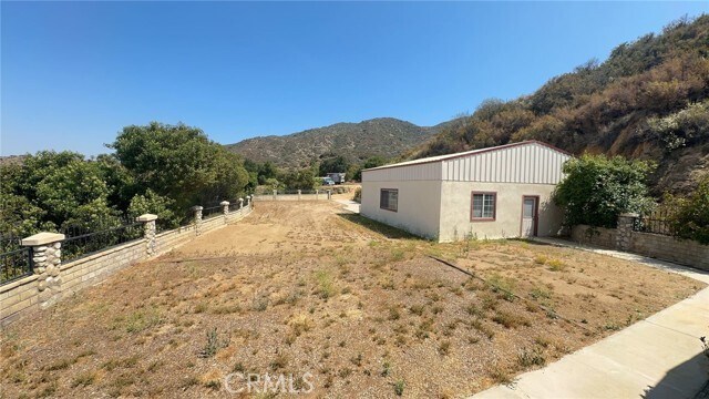 Building Photo - 19301 Jasmine Ct