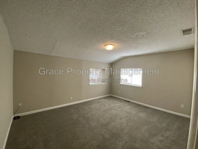 Building Photo - 636 Tennyson St