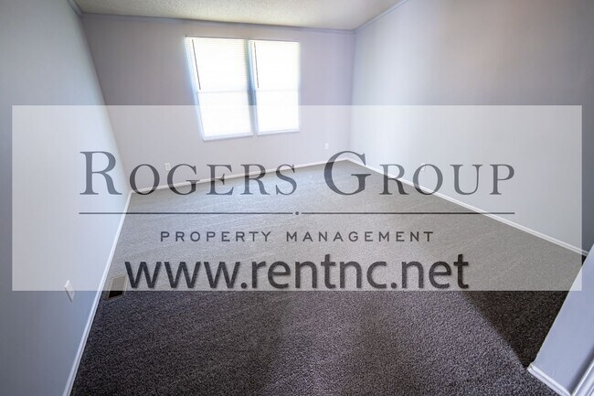 Building Photo - Homes for rent in Henderson NC - 210 Old T...