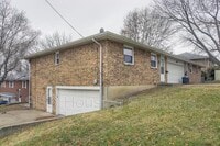 Building Photo - 9519 E 18 St S