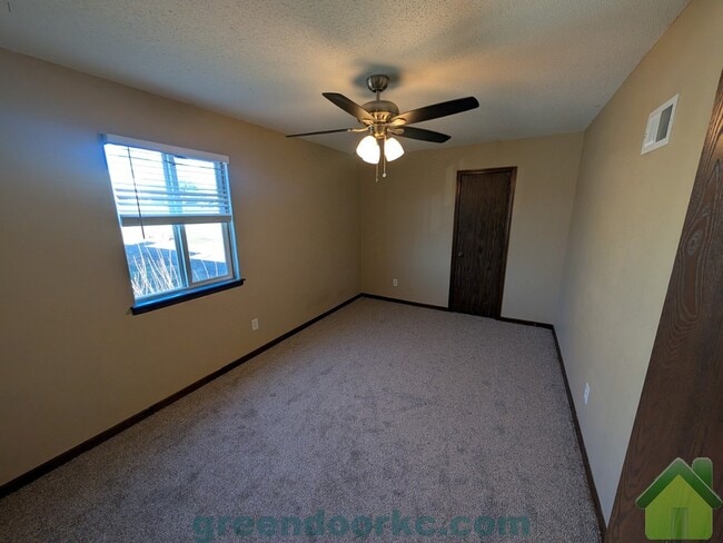 Building Photo - 16510 W 141st St