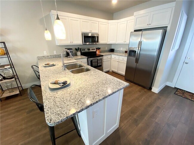 Building Photo - 7672 Har-Ber Ave