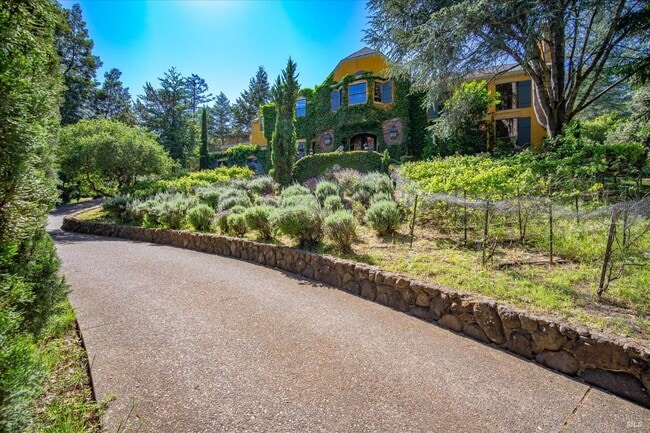 Building Photo - 1412 Quail Ct