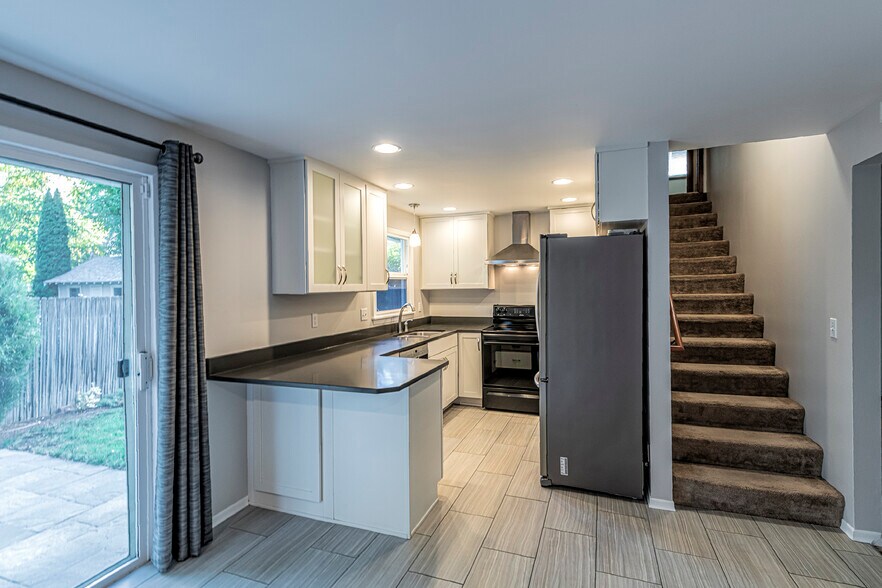 Recently remodeled kitchen - 126 Newell Street