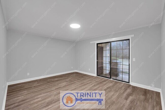Building Photo - Coming Soon! Newly updated and spacious!