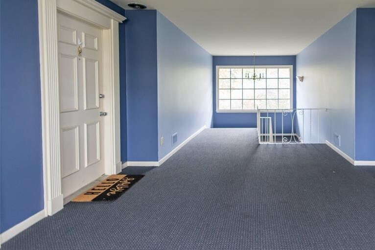 Building Photo - 480 Fox Hills Dr N