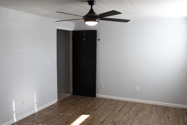 Building Photo - 1823 Worthington Run Dr