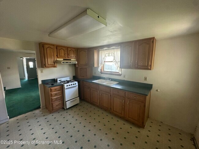 Building Photo - 74 W Chestnut St