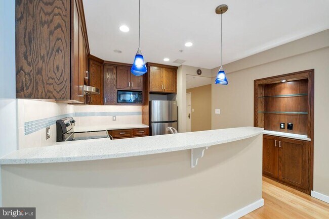 Building Photo - 1415 Chapin St NW