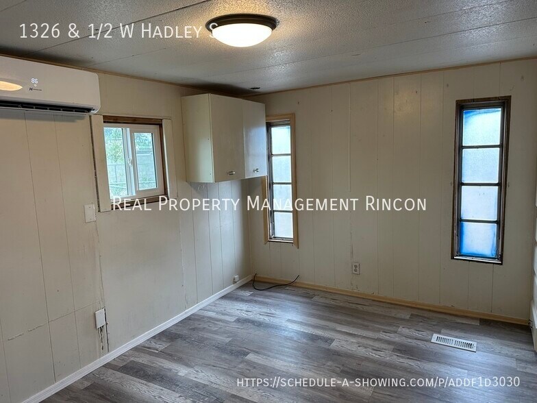 Building Photo - 1326-1322 W Hadley St