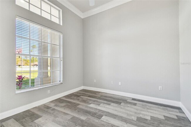 Building Photo - 6644 Country Club Rd