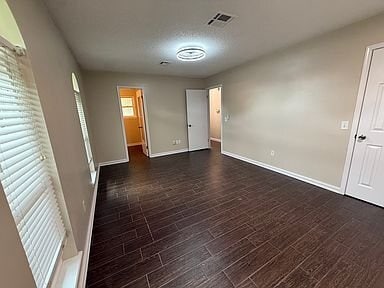 Building Photo - 1623 E McElroy Pl