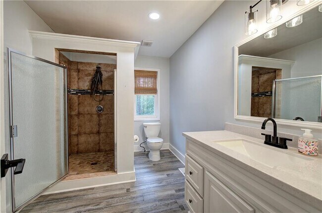 Building Photo - 5217 Highland Trail