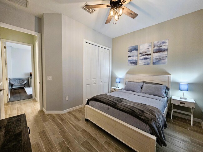 Building Photo - 5981 Berwick Ln