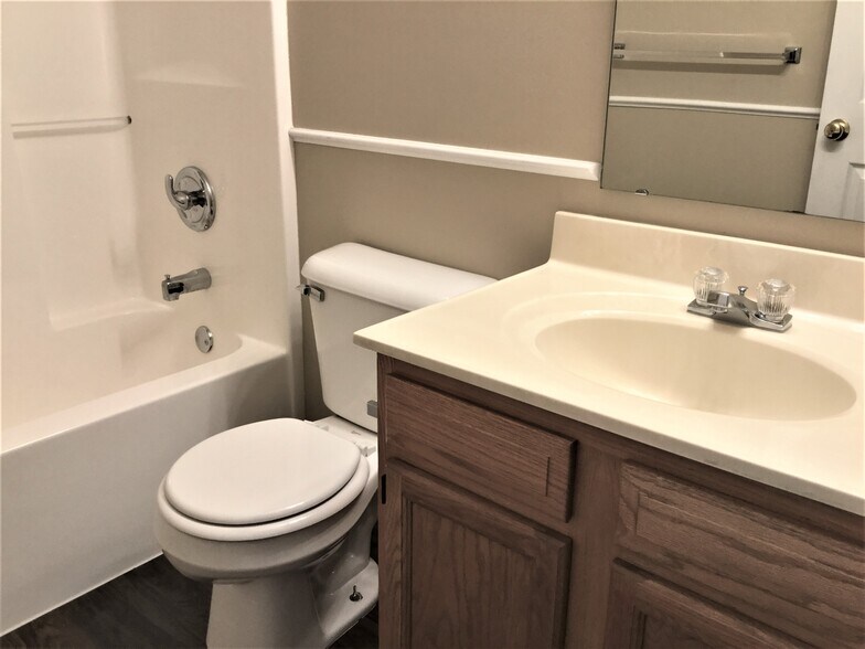 Building Photo - 6560 Black Forest Ct