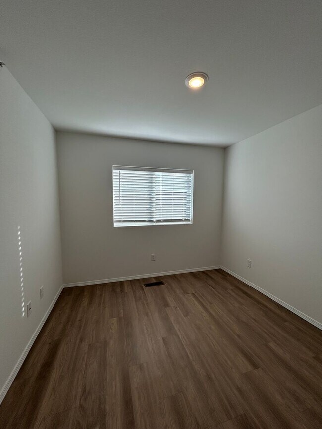 Building Photo - Modern New-Build Townhome with 3 Bedrooms, 2.5 Baths & 1-Car Garage