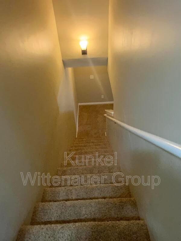 Building Photo - 108 Meadowcrest Dr