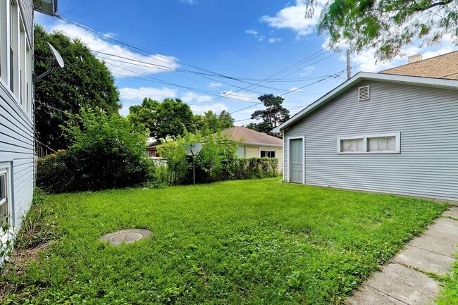 Building Photo - 5359 W Berenice Ave