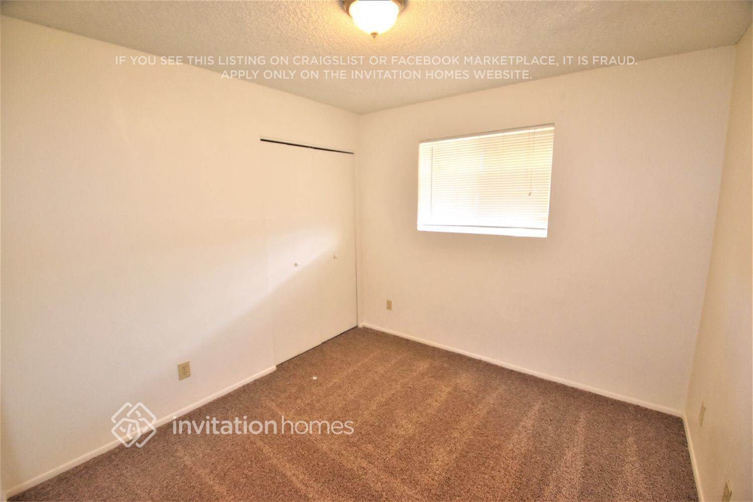 Building Photo - 3716 E Beverly Ln