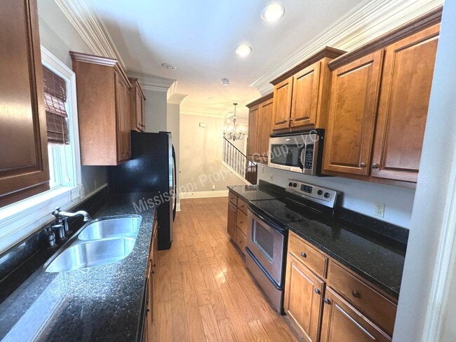 Building Photo - 3BR/3BA For Rent