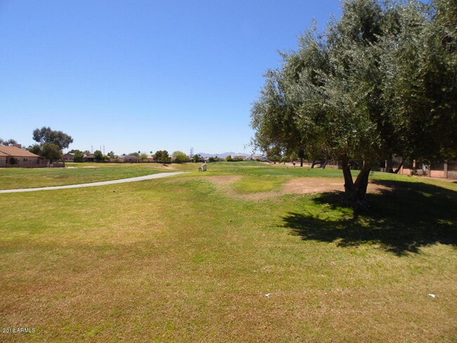 Building Photo - 8664 N 107th Dr