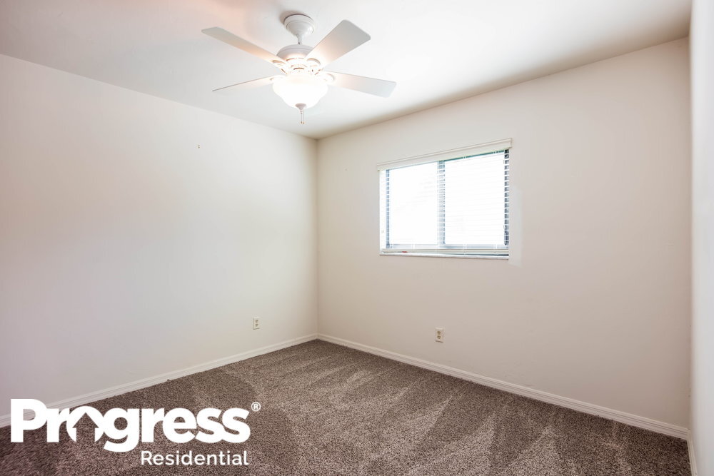 Building Photo - 3308 SW 6th Pl