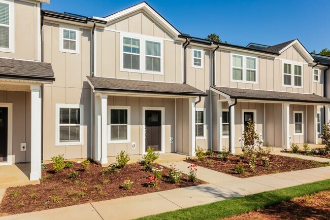 Building Photo - 221 River Rock Dr