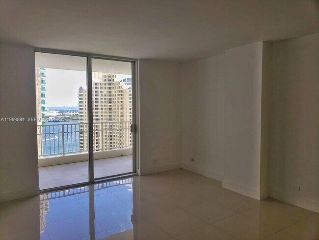 Building Photo - 701 Brickell Key Blvd