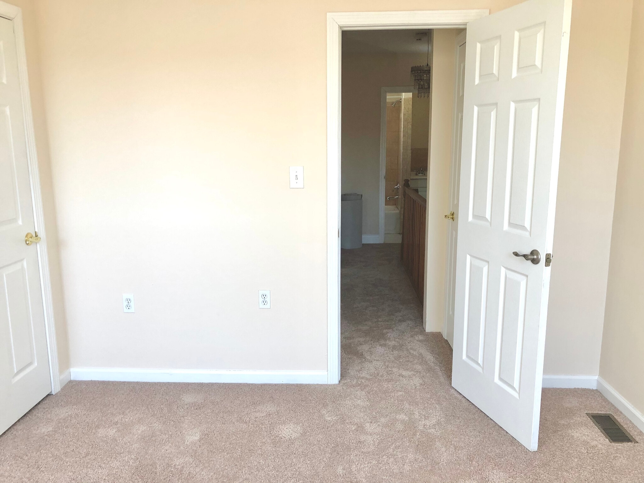 Bedroom 1a - 2331 E Harold St