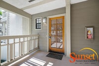 Building Photo - 3975 Hortensia St