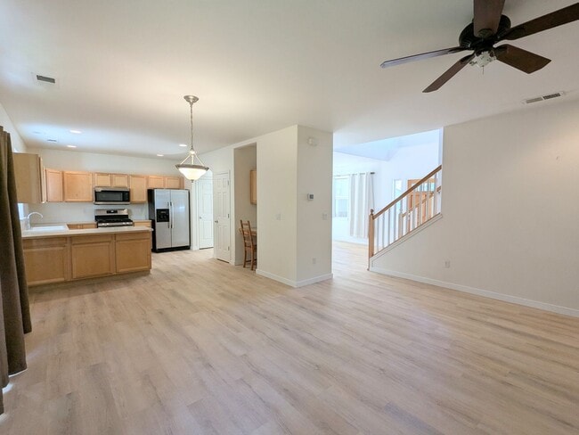Building Photo - Comfort Meets Convenience in this Dog-Frie...